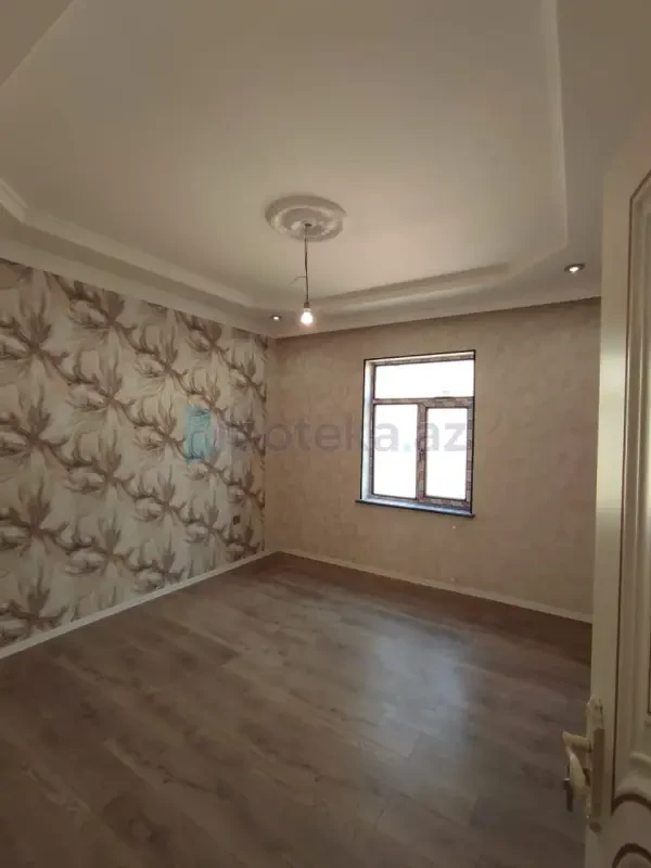 Satılır 4 otaqlı həyət evi 130 m²