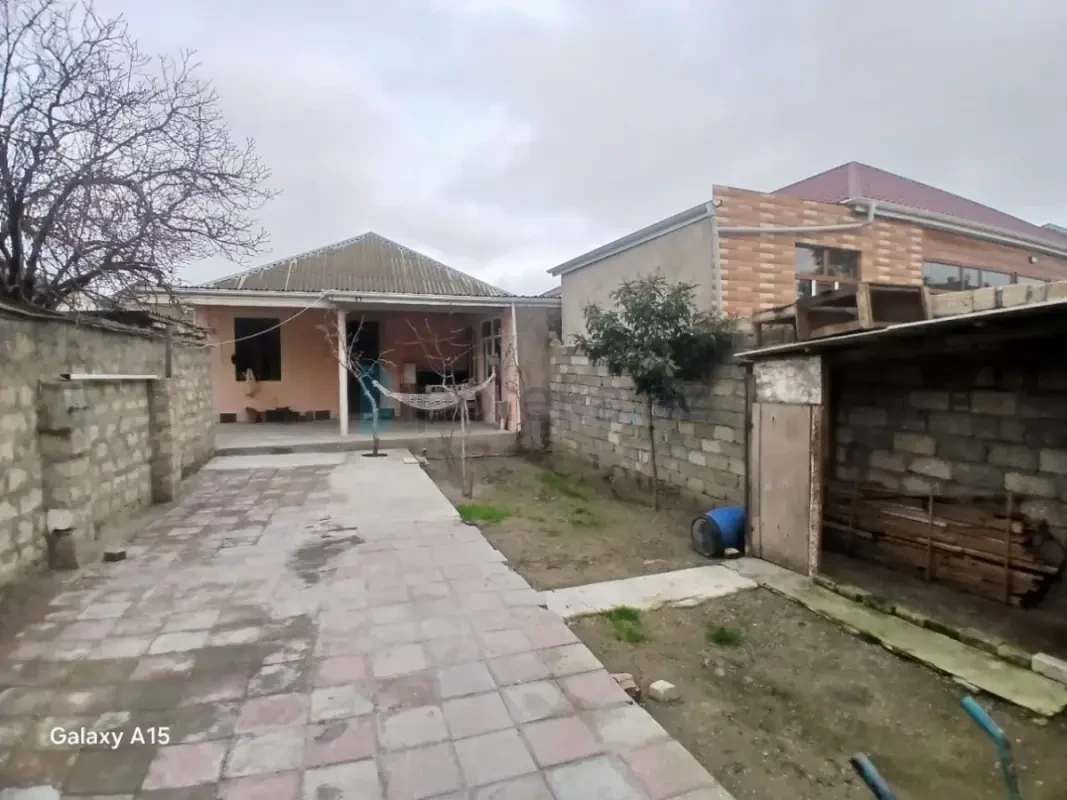 Satılır 5 otaqlı həyət evi 150 m²