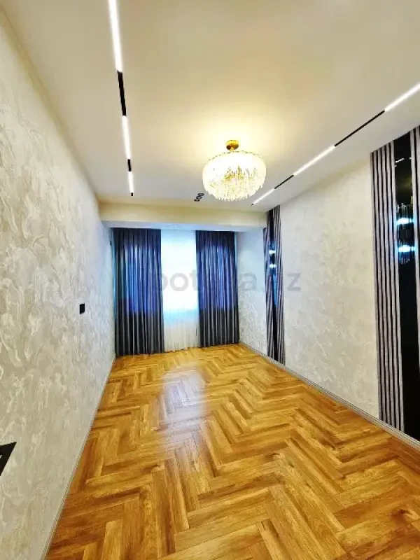 Satılır 2 otaqlı yeni tikili 76 m²