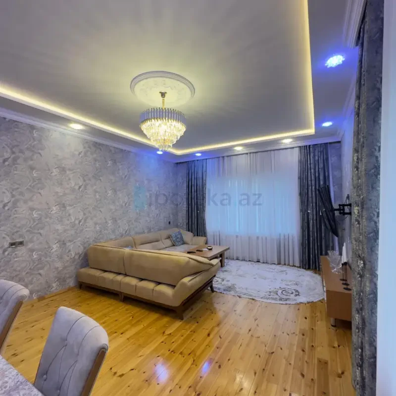 Satılır 4 otaqlı mənzil 150 m²