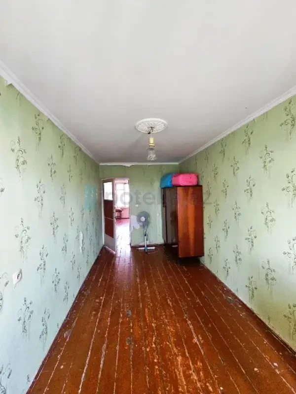 Satılır 3 otaqlı köhnə tikili 70 m²