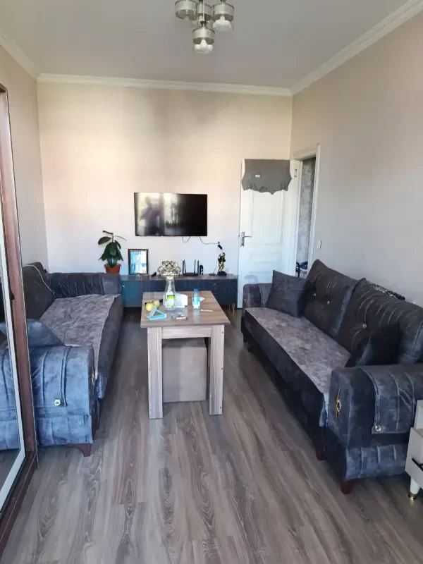Satılır 1 otaqlı köhnə tikili 35 m²