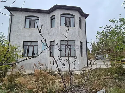 Satılır 4 otaqlı həyət evi 200 m² — Bakı, Novxanı 4 otaq 200.00 m²