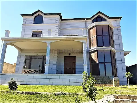 Satılır 7 otaqlı həyət evi 510 m² — Bakı, Novxanı 7 otaq 510.00 m²
