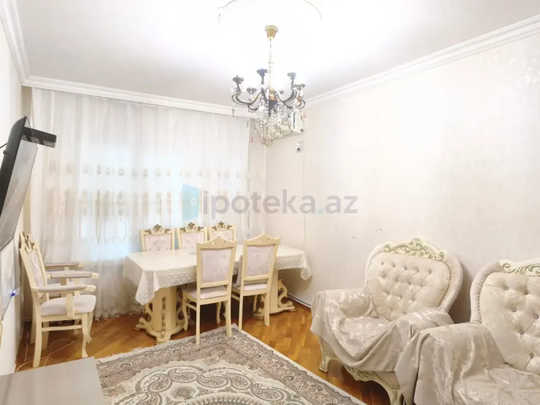 Satılır 3 otaqlı köhnə tikili 82 m²