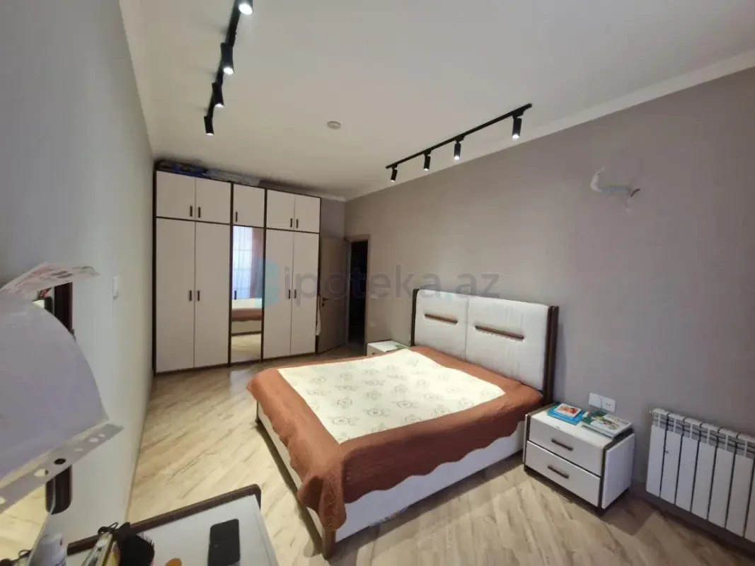 Satılır 2 otaqlı yeni tikili 87 m²