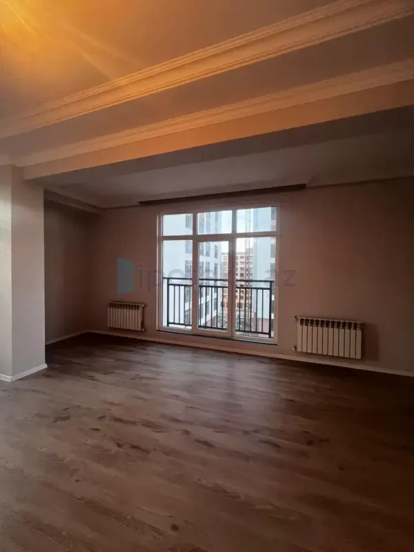 Satılır 2 otaqlı yeni tikili 88 m²