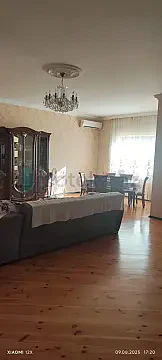 Satılır 7 otaqlı həyət evi 300 m² — Bakı 7 otaq 300.00 m²