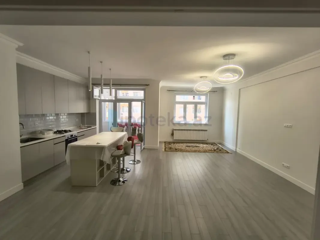 Satılır 3 otaqlı yeni tikili 97 m²