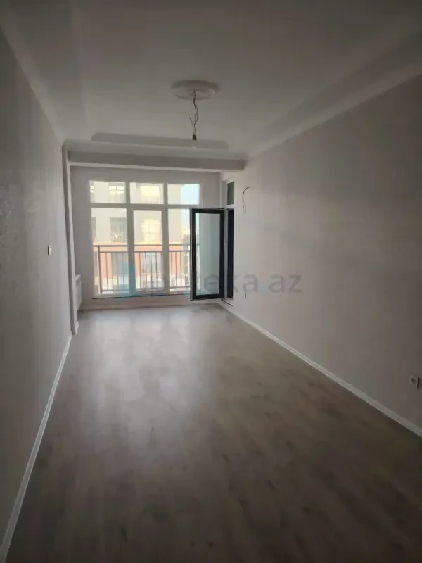 Satılır 2 otaqlı yeni tikili 74 m²