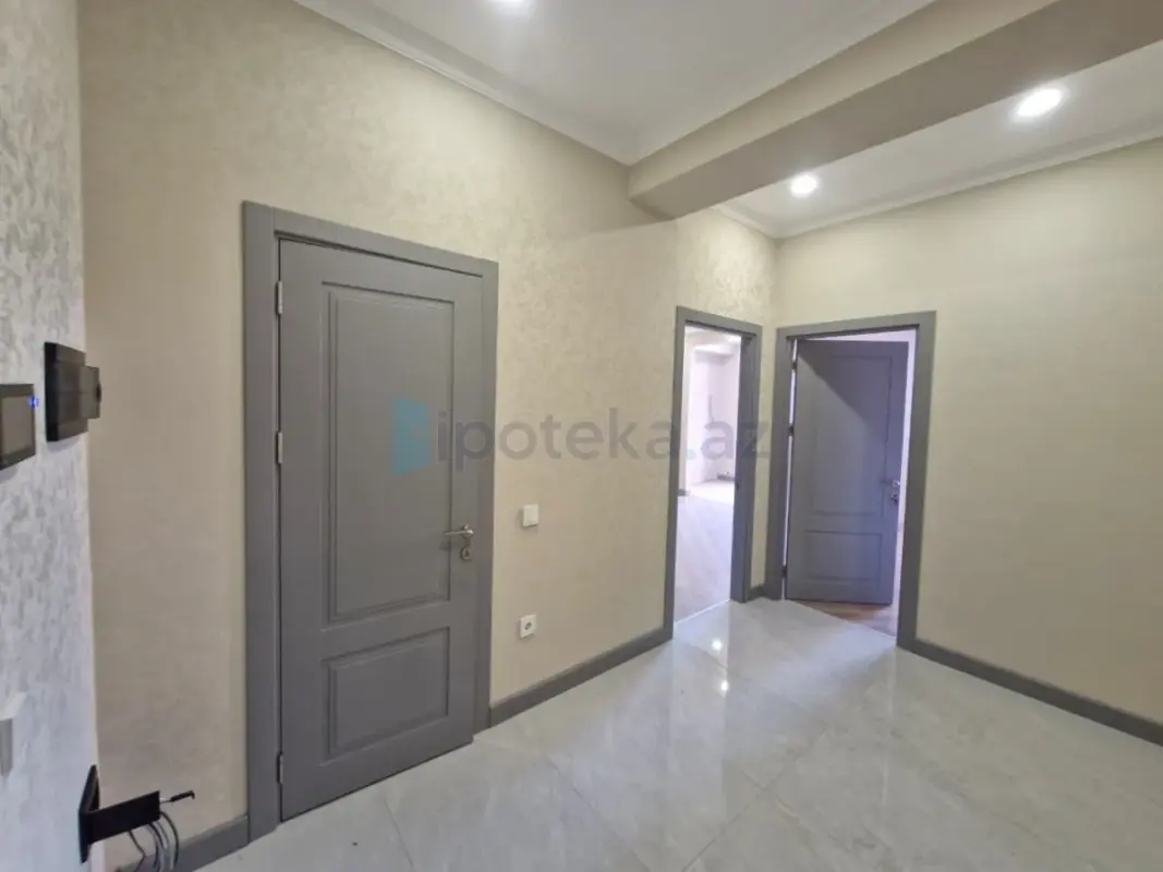 Satılır 2 otaqlı yeni tikili 60 m²