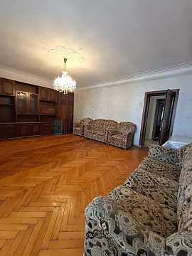 Satılır 4 otaqlı köhnə tikili 95 m² — Bakı, Nərimanov 4 otaq 95.00 m²