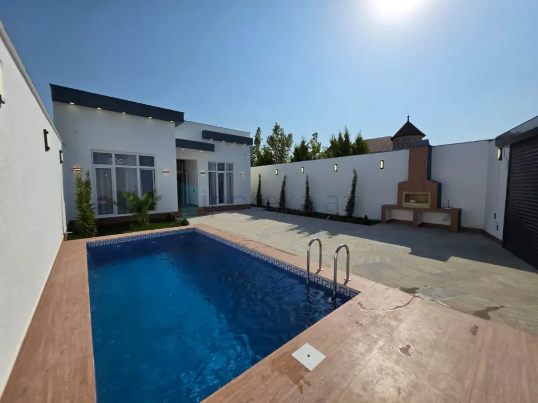 Satılır 4 otaqlı mənzil 150 m²