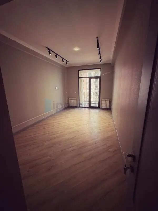 Satılır 2 otaqlı yeni tikili 83 m²