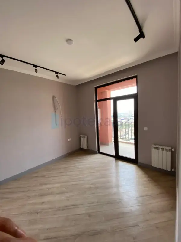 Satılır 2 otaqlı yeni tikili 68 m²