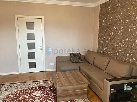Satılır 3 otaqlı köhnə tikili 75 m² — Bakı, Nizami 3 otaq 75.00 m²