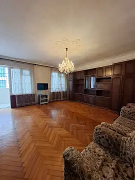 Satılır 4 otaqlı köhnə tikili 110 m² — Bakı, Nərimanov 4 otaq 110.00 m²