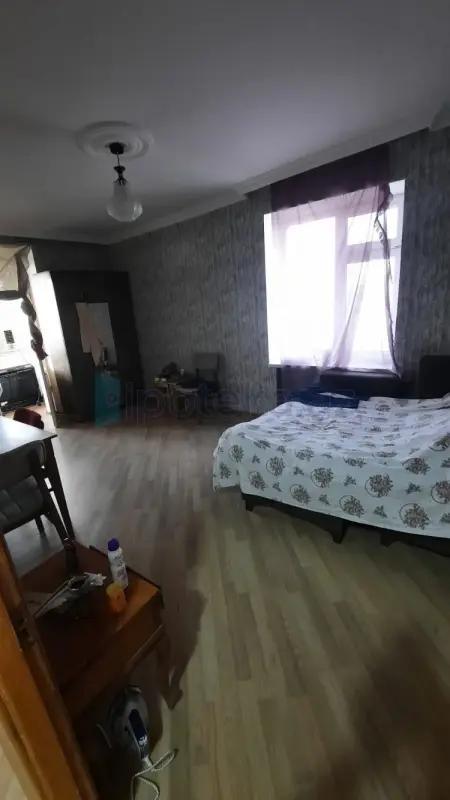 Satılır 1 otaqlı köhnə tikili 30 m²