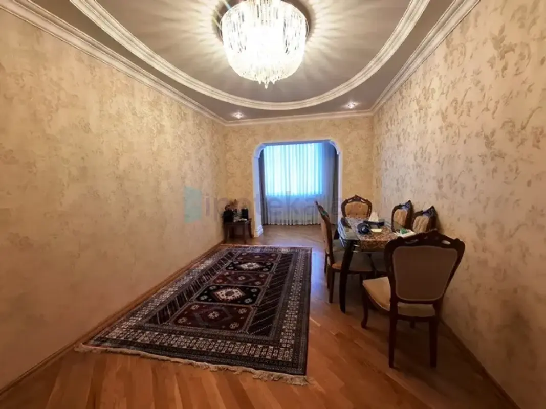 Satılır 3 otaqlı köhnə tikili 80 m²