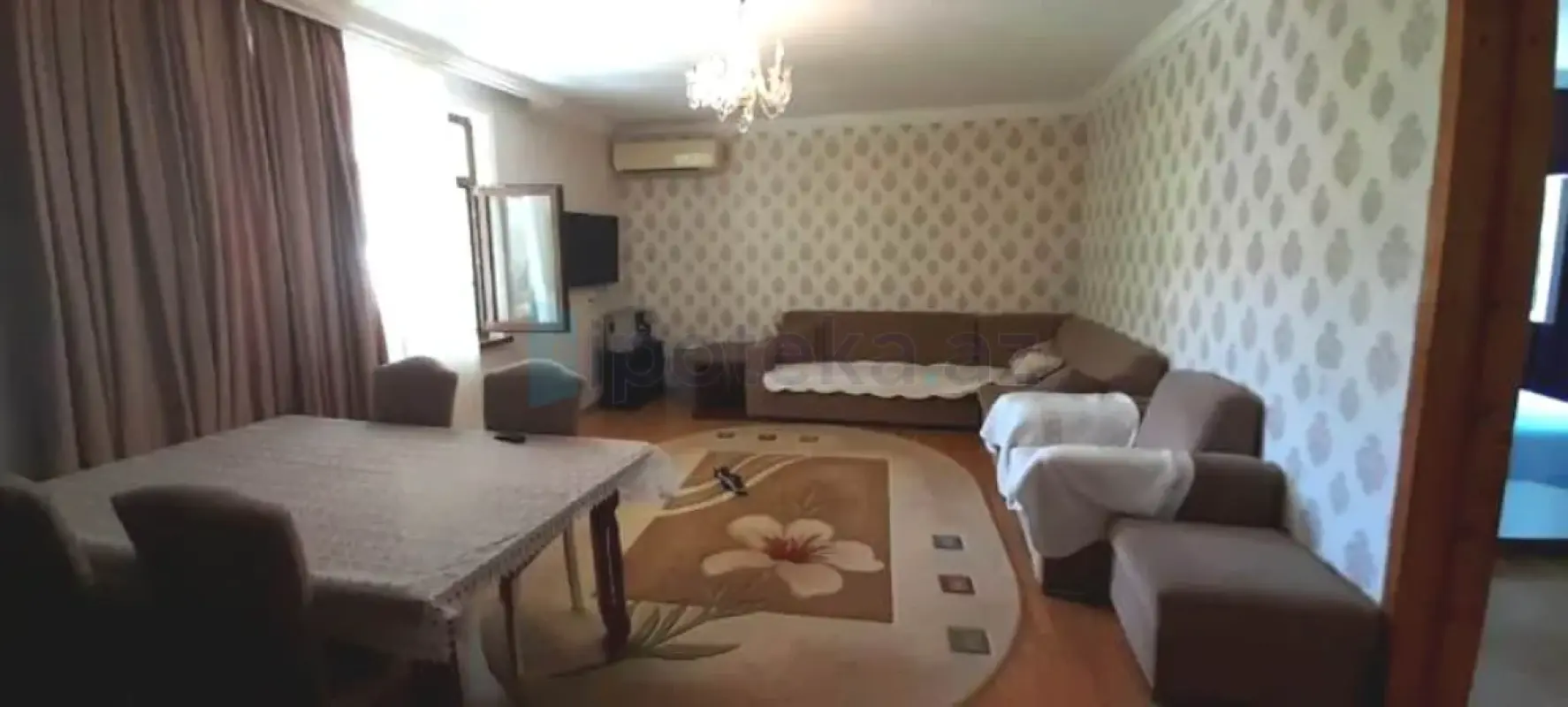 Satılır 6 otaqlı həyət evi 240 m²
