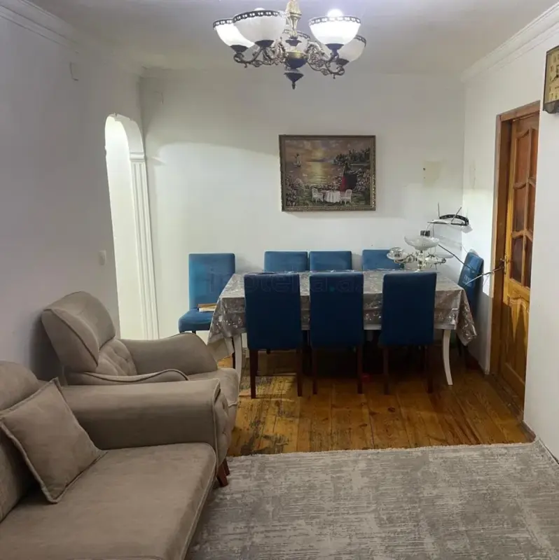 Satılır 3 otaqlı köhnə tikili 60 m²