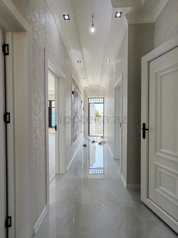 Satılır 2 otaqlı yeni tikili 60 m²