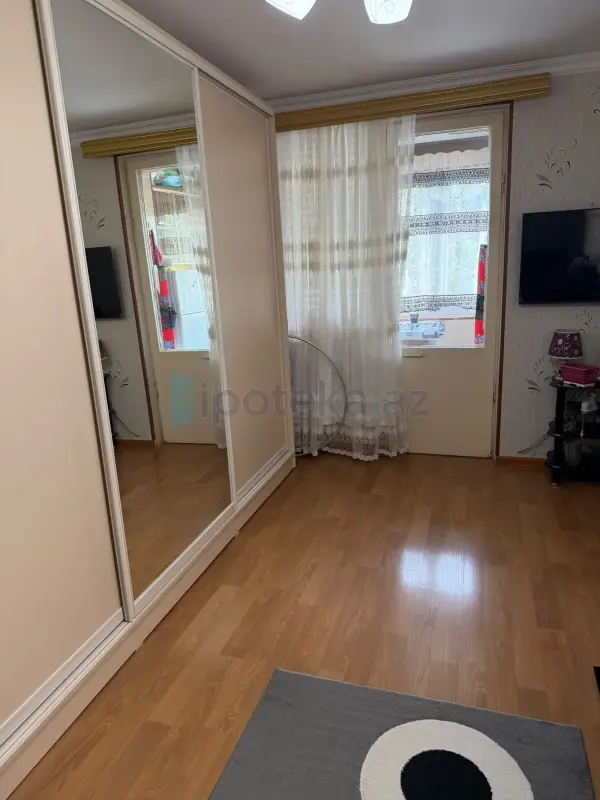 Satılır 2 otaqlı köhnə tikili 35 m²