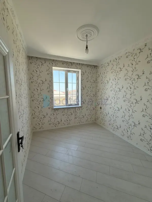 Satılır 5 otaqlı həyət evi 130 m²
