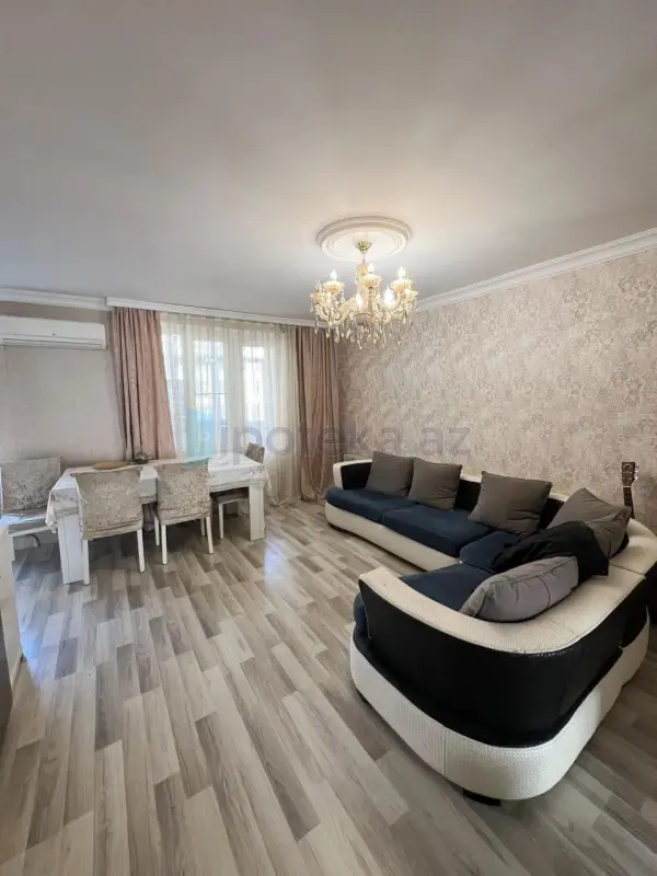 Satılır 3 otaqlı köhnə tikili 75 m²