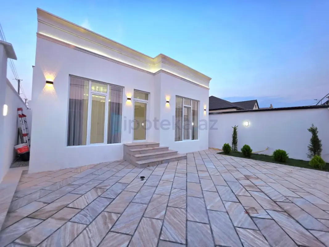 Satılır 4 otaqlı mənzil 115 m²