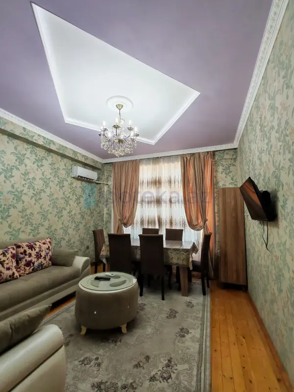 Satılır 2 otaqlı yeni tikili 60 m²