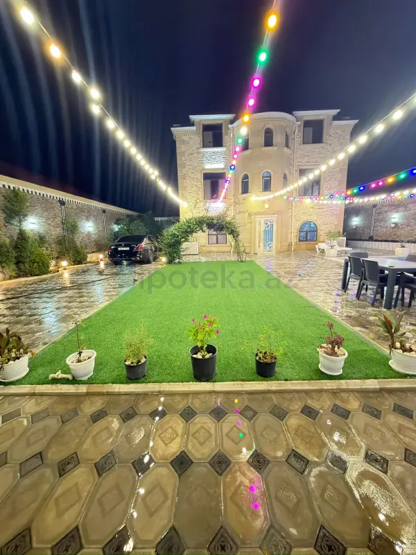Satılır 7 otaqlı həyət evi