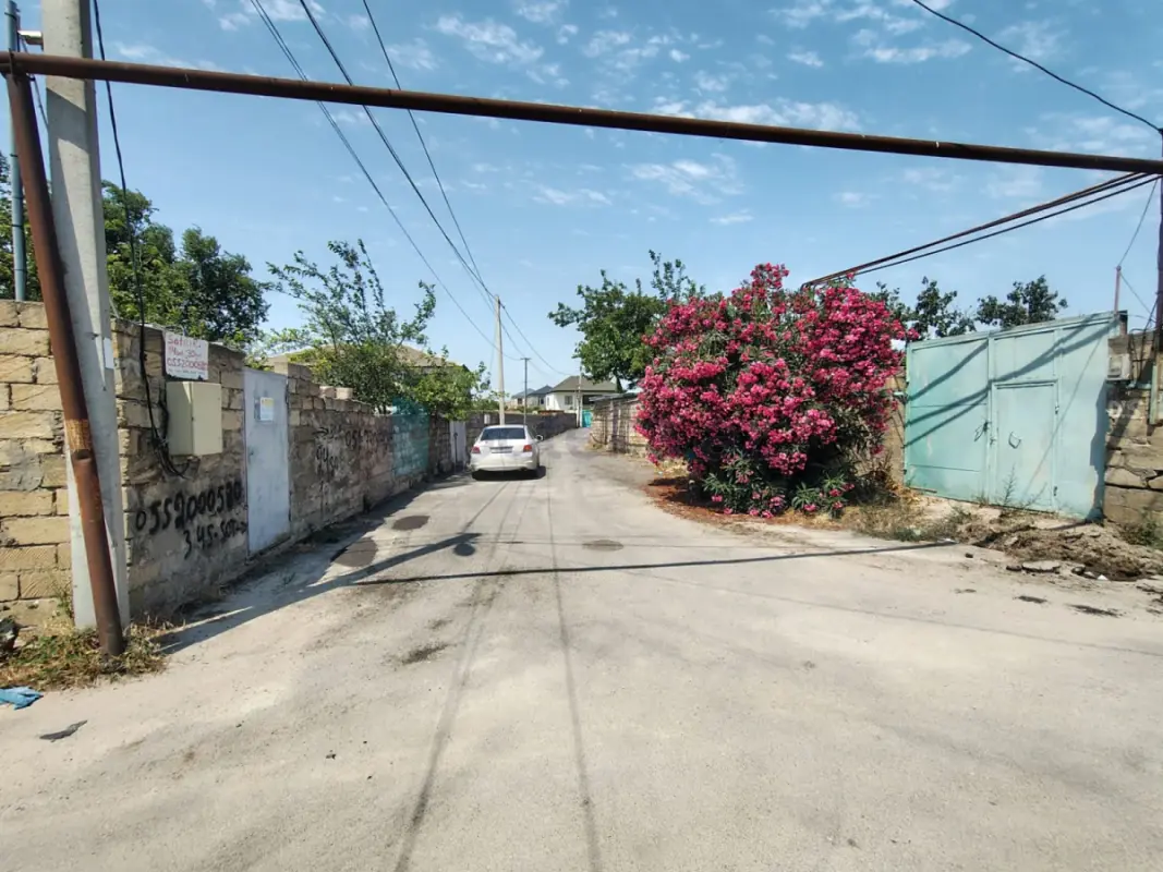 Satılır 4 otaqlı həyət evi 200 m²