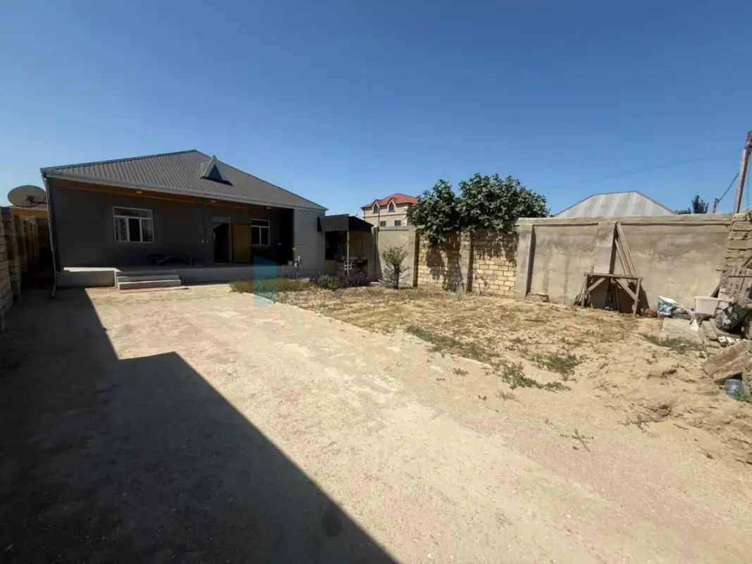 Satılır 4 otaqlı həyət evi 127 m²