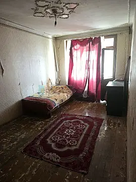 Satılır 3 otaqlı köhnə tikili 75 m² — Bakı 3 otaq 75.00 m²