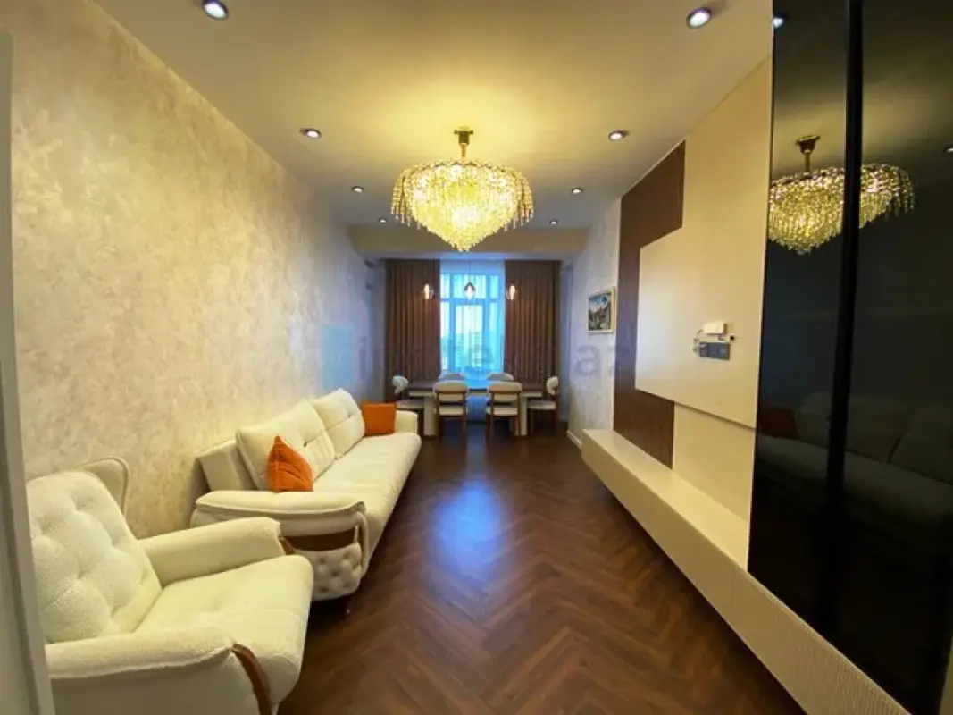Satılır 3 otaqlı yeni tikili 140 m²