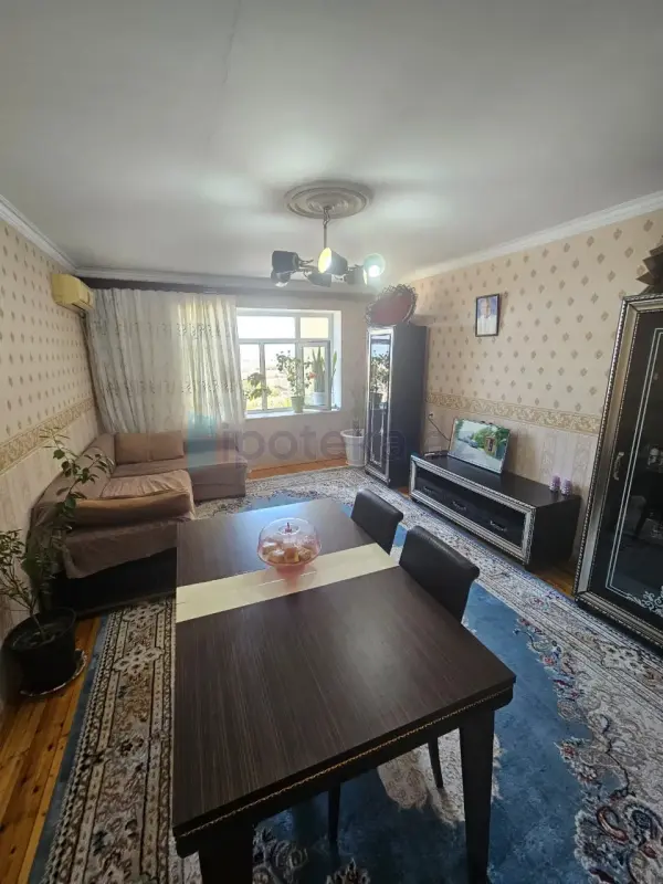 Satılır 3 otaqlı köhnə tikili 75 m²
