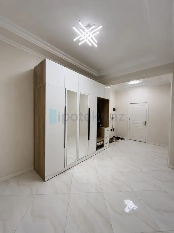 Satılır 3 otaqlı yeni tikili 100 m²