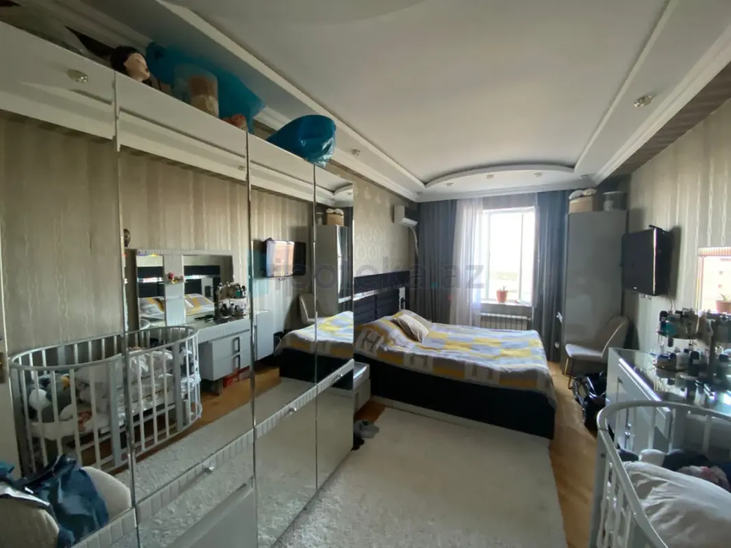 Satılır 3 otaqlı yeni tikili 74 m²