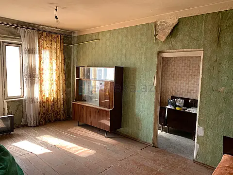 Satılır 4 otaqlı köhnə tikili 100 m² — Bakı, Qaraçuxur 4 otaq 100.00 m²