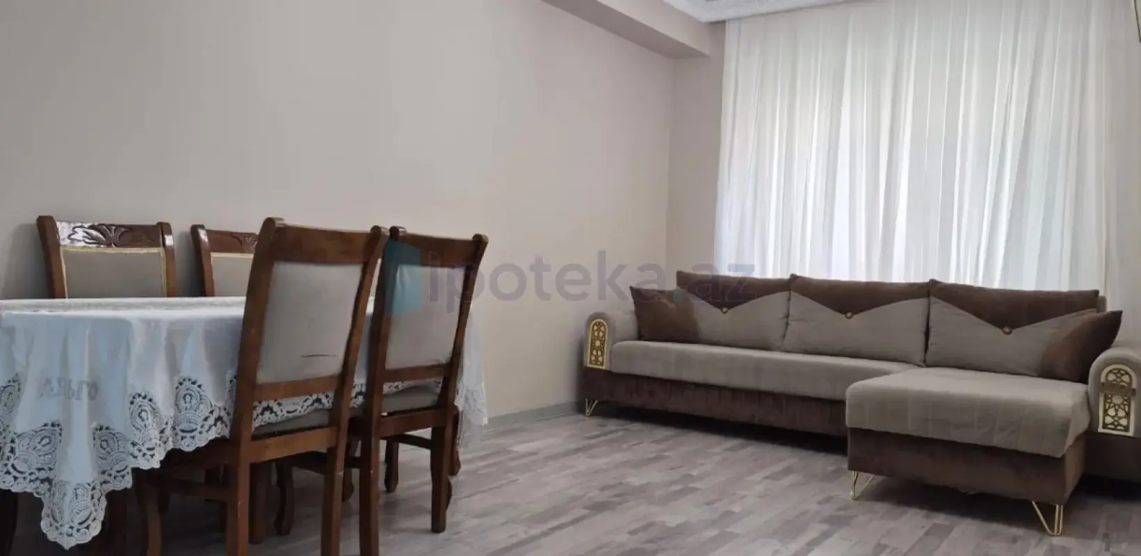 Satılır 3 otaqlı yeni tikili 70 m²