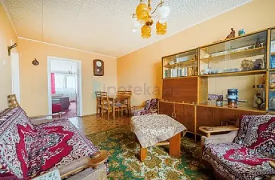 Satılır 2 otaqlı köhnə tikili 52 m² — Bakı, Bakıxanov 2 otaq 52.00 m²
