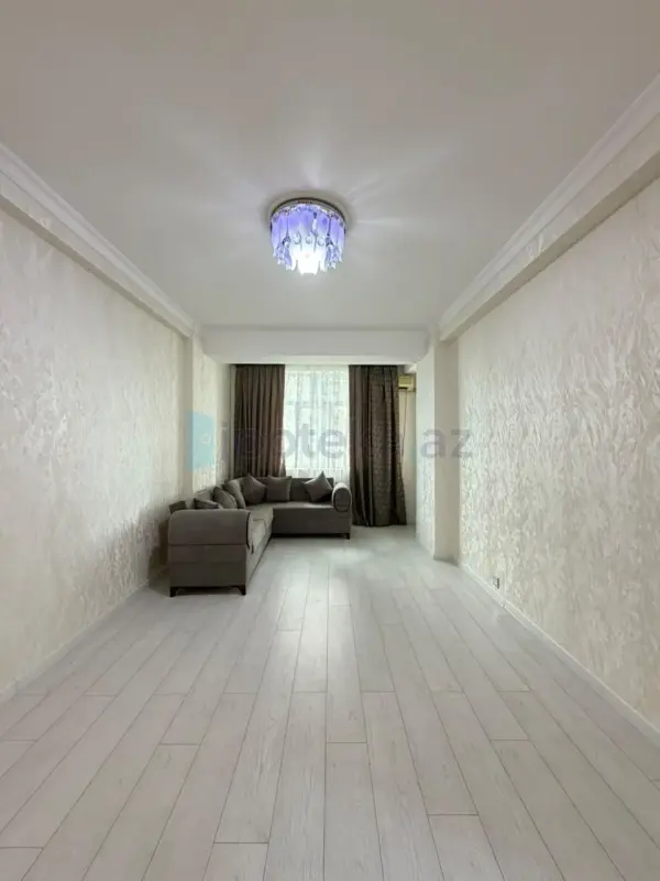 Satılır 2 otaqlı yeni tikili 67 m²