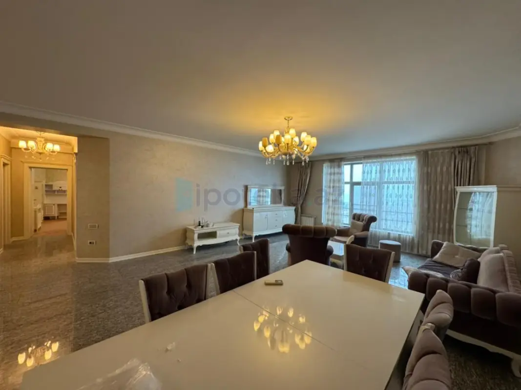 Satılır 3 otaqlı yeni tikili 171 m²