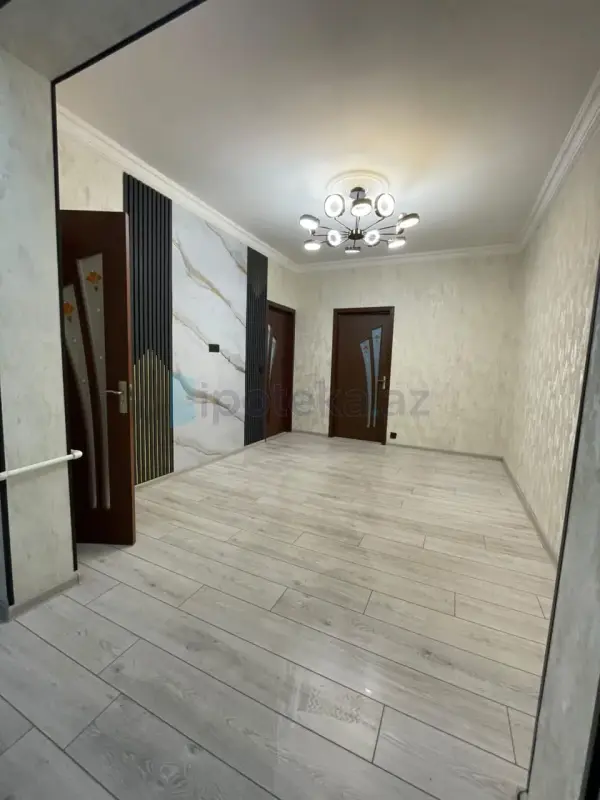 Satılır 2 otaqlı köhnə tikili 55 m²