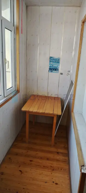 Satılır 2 otaqlı köhnə tikili 65 m²