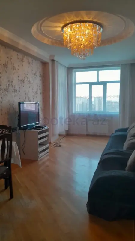 Satılır 3 otaqlı yeni tikili 107 m²