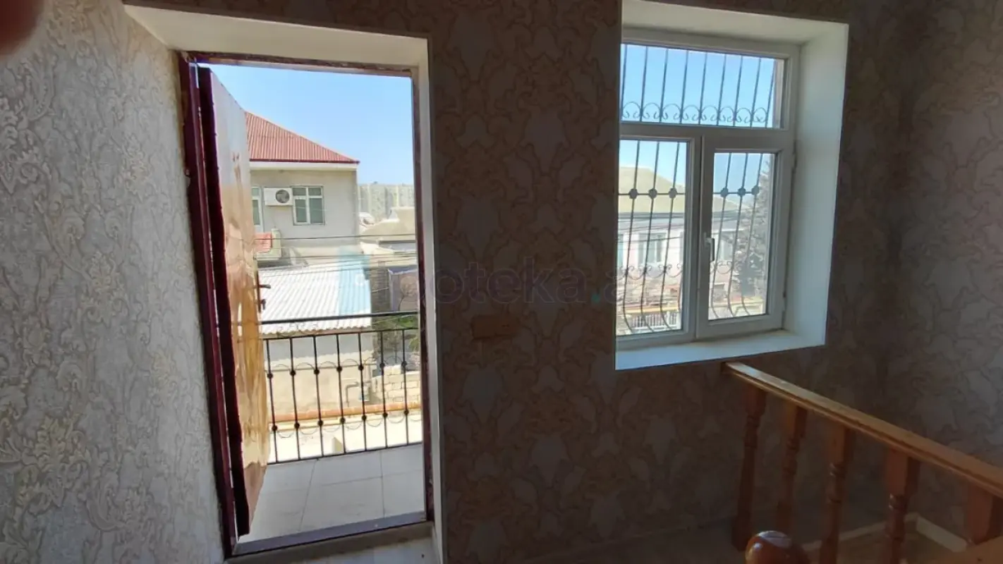 Satılır 4 otaqlı həyət evi 101 m²