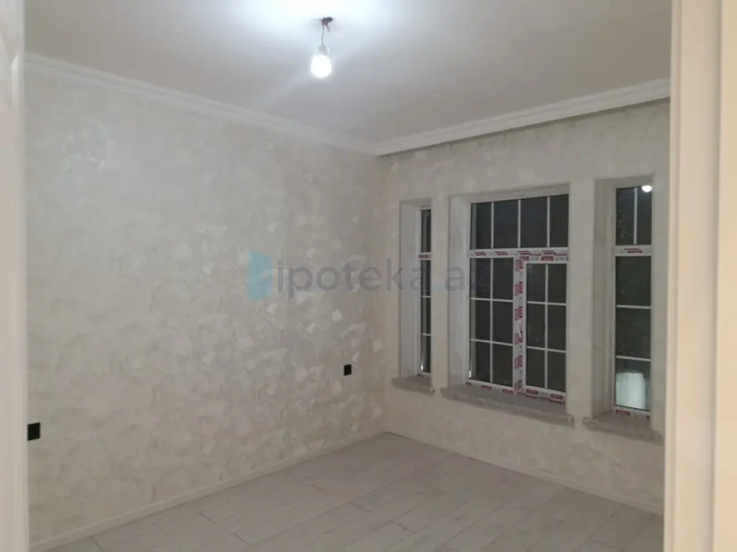 Satılır 4 otaqlı həyət evi 140 m²