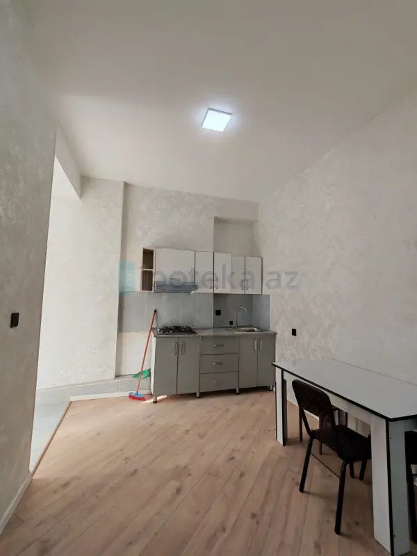 Satılır 2 otaqlı yeni tikili 50 m²